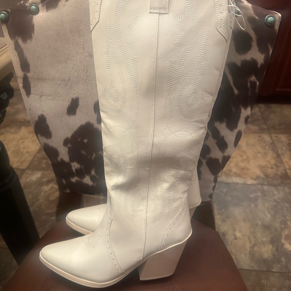 NEW Sugar White Women's Knee-High Western Heeled Boots
